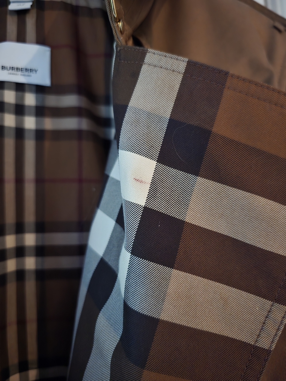Burberry Short Gabardine Brown Trench Coat - Picture 3 of 5
